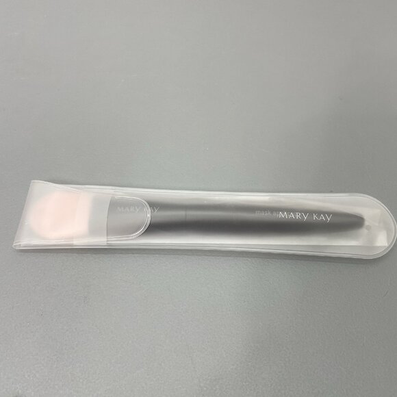 Mary Kay Silicone Mask Applicator Brush with Plastic Case New - Picture 1 of 2